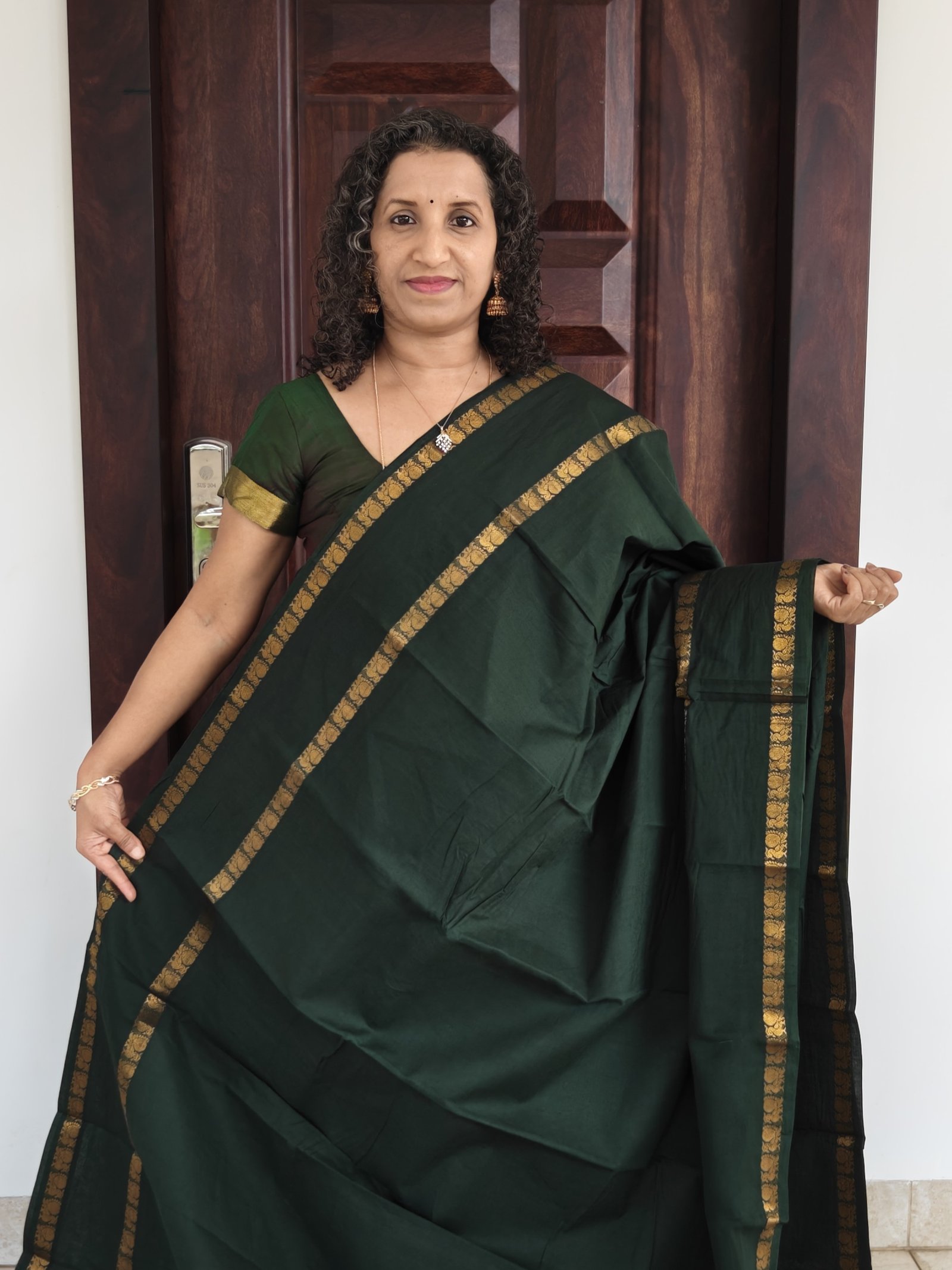 Bottle Green Peacock Gap Border Sungudi Psc015 1A